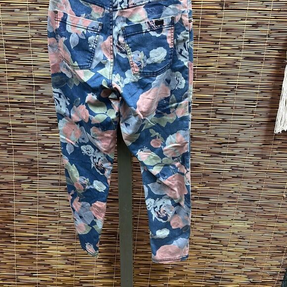 Hue Roses Denim Skimmer Leggings - Multi‎ Size S - Picture 2 of 2